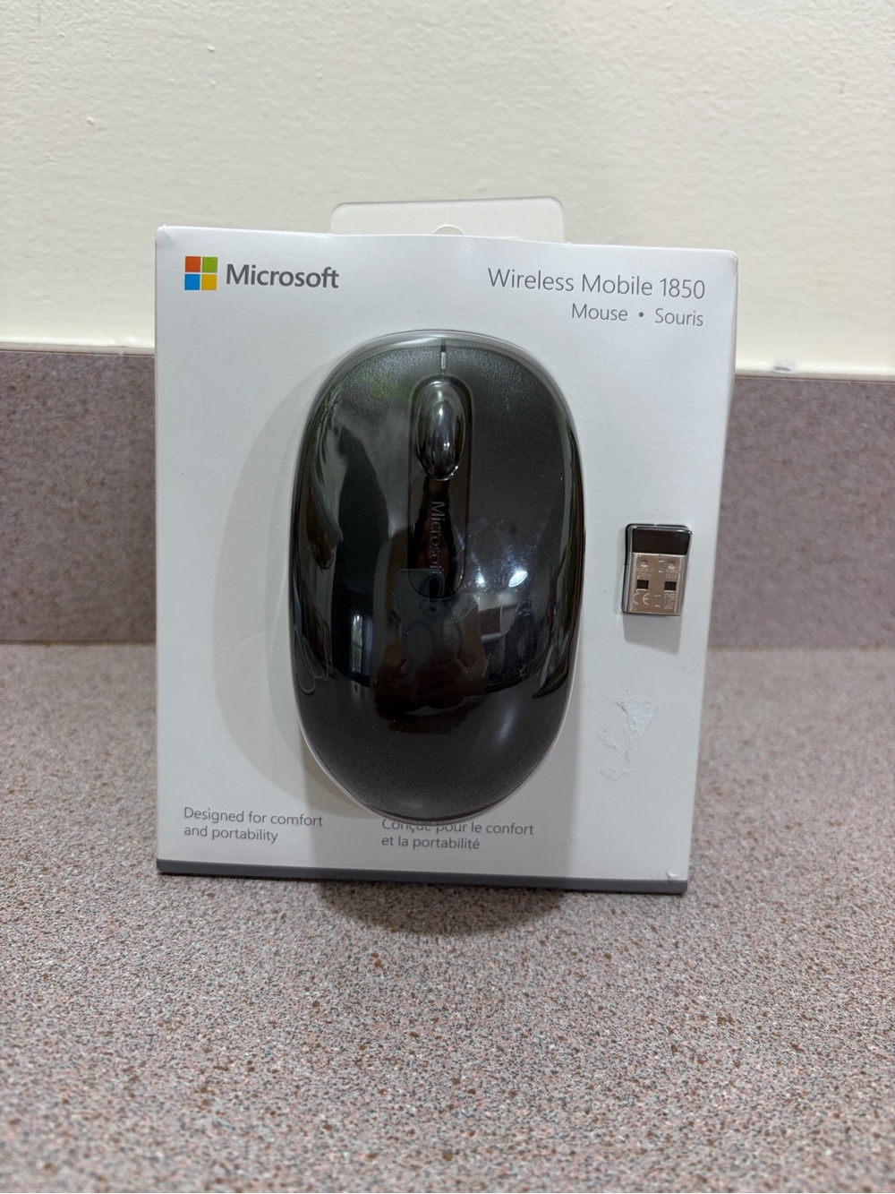 Microsoft Wireless Mobile 1850 Black Portable Mouse with USB Receiver